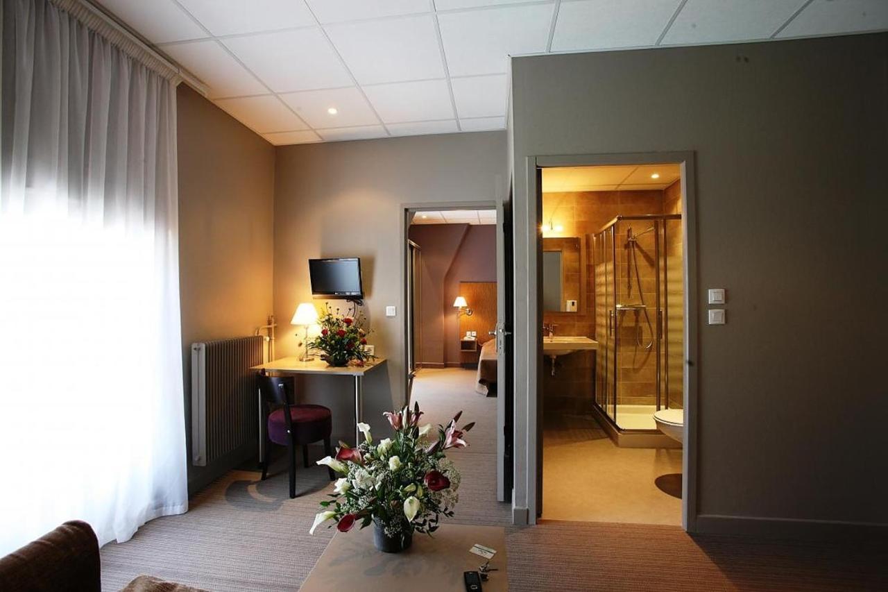 Hotel Cap Vert En Aveyron Saint-Affrique Exterior photo