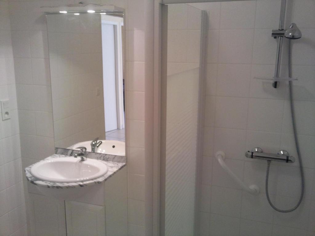 Hotel Cap Vert En Aveyron Saint-Affrique Room photo